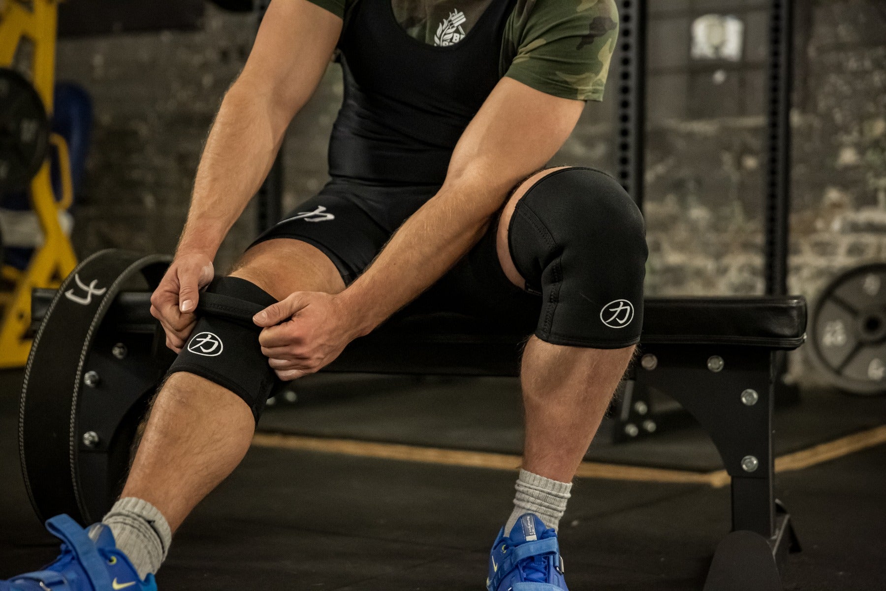 strength-shop-7mm-inferno-neoprene-knee-sleeves-dark-camo-ipf-zertifiziert-paar image 5