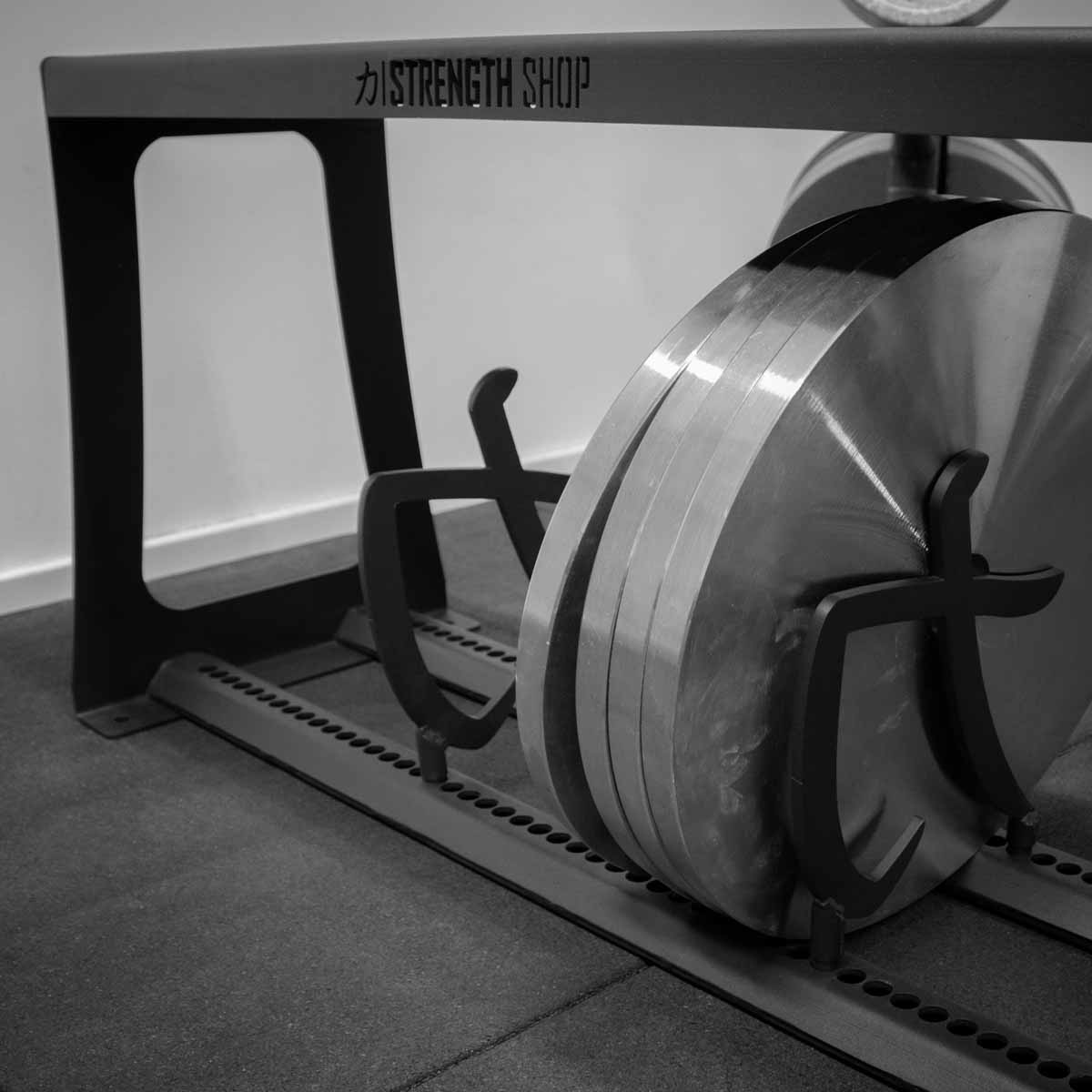 strength-shop-sitzbank-mit-scheibenaufbewahrung-plate-storage-bench-stahl image 8