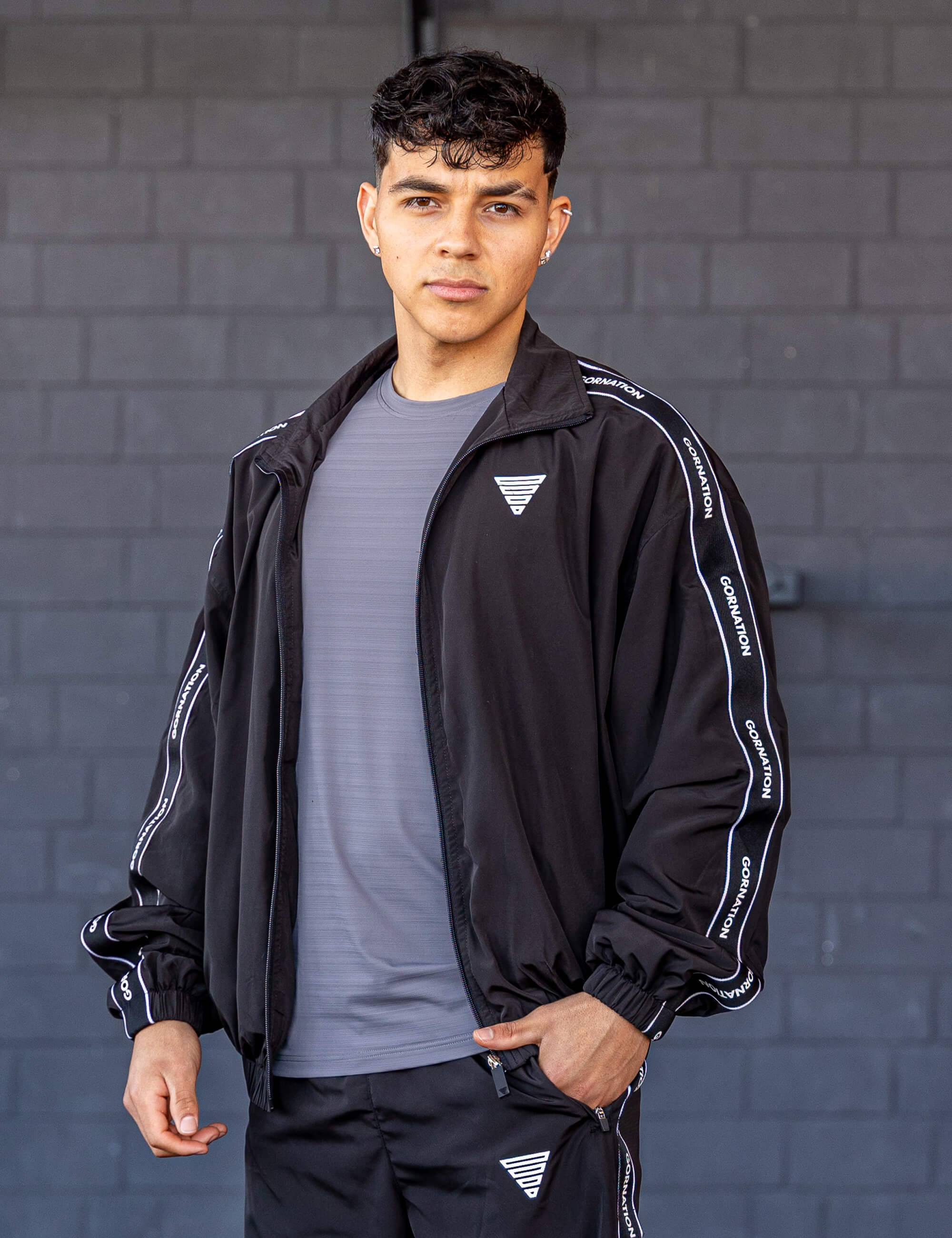gornation-tracksuit-jacke-streetwear-trainingsjacke-mit-seitenstreifen image 4