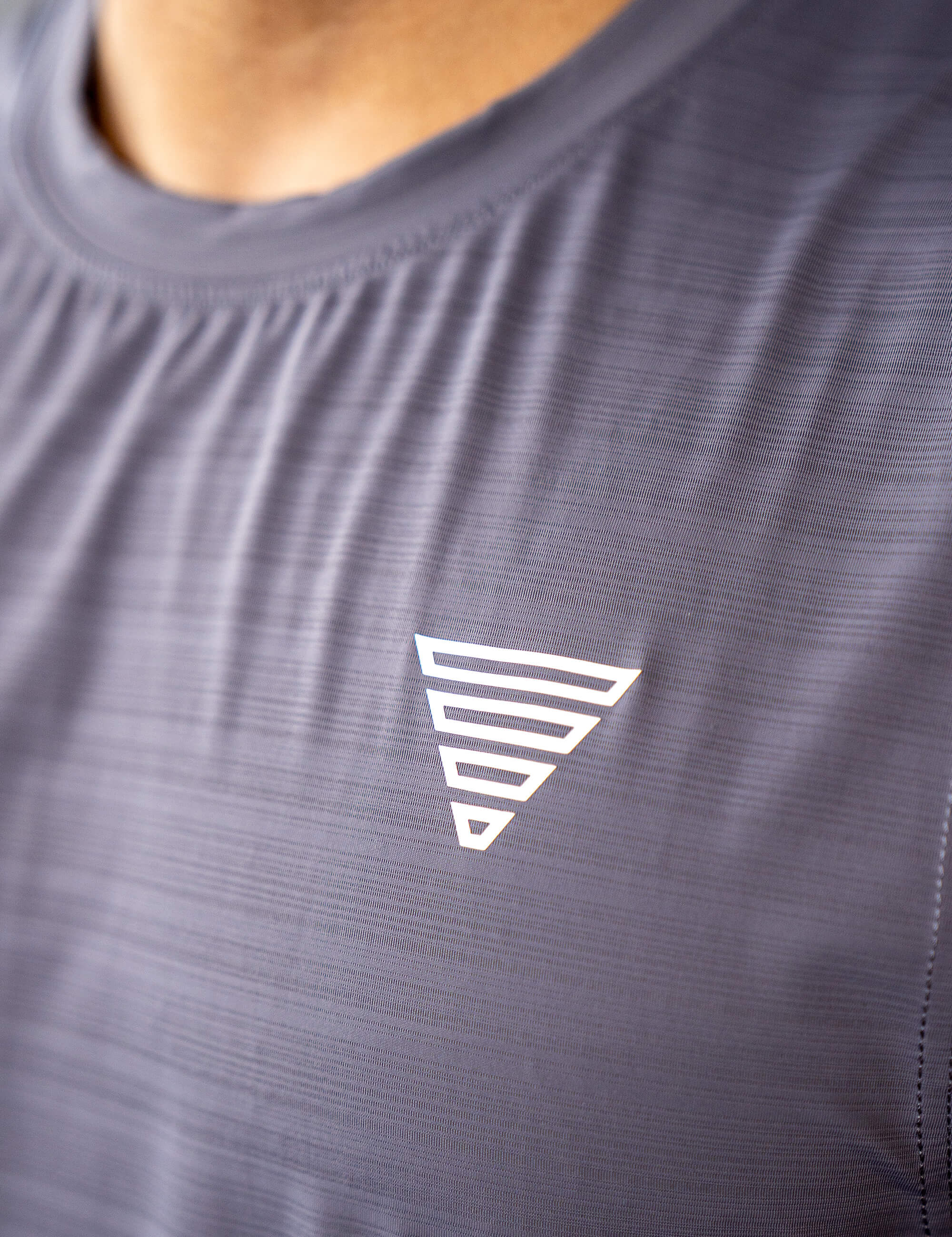 gornation-active-tank-top-figurbetontes-performance-tank-f-r-m-nner image 4