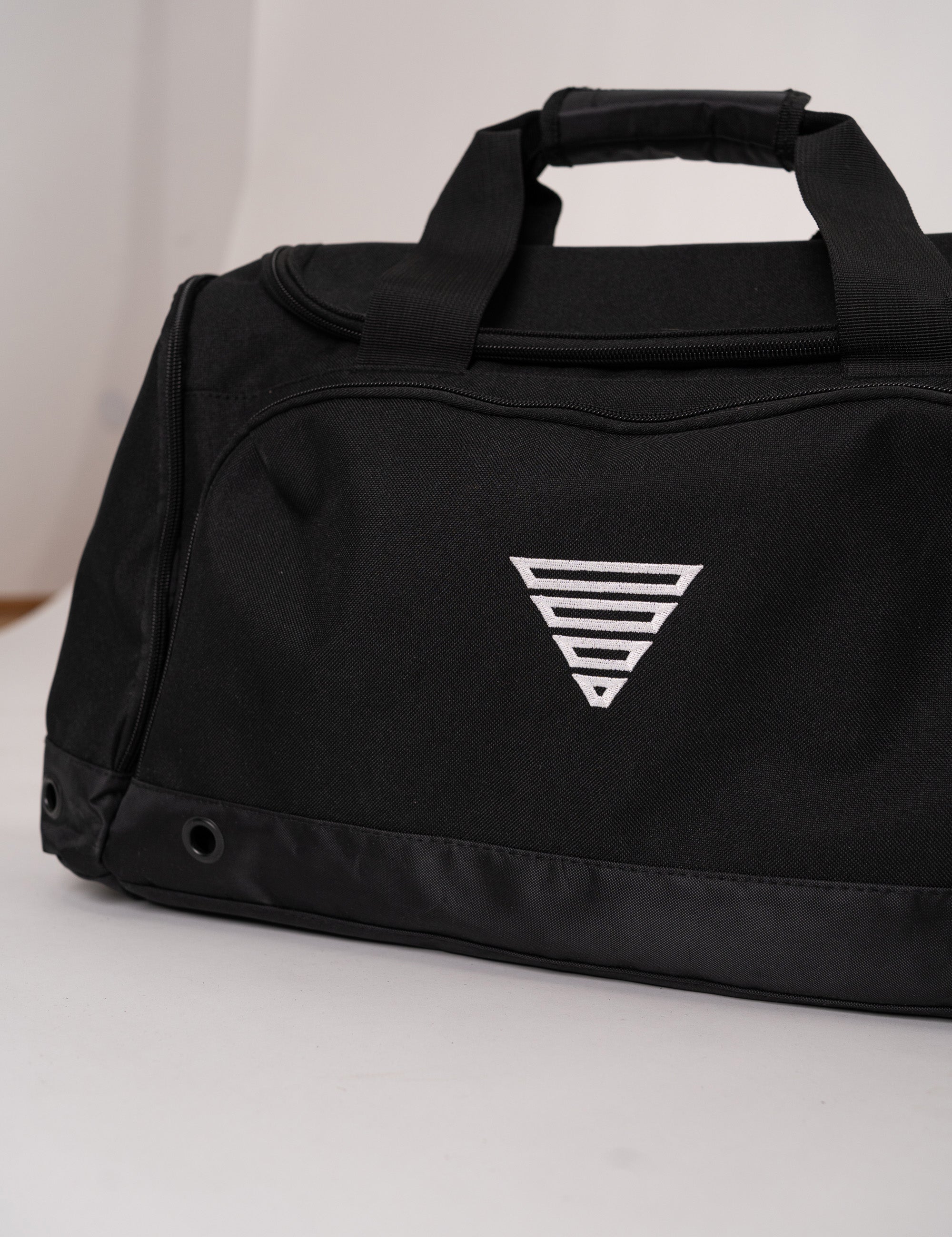 gornation-premium-sporttasche-2-0-robuste-trainingstasche-mit-schuhfach image 3