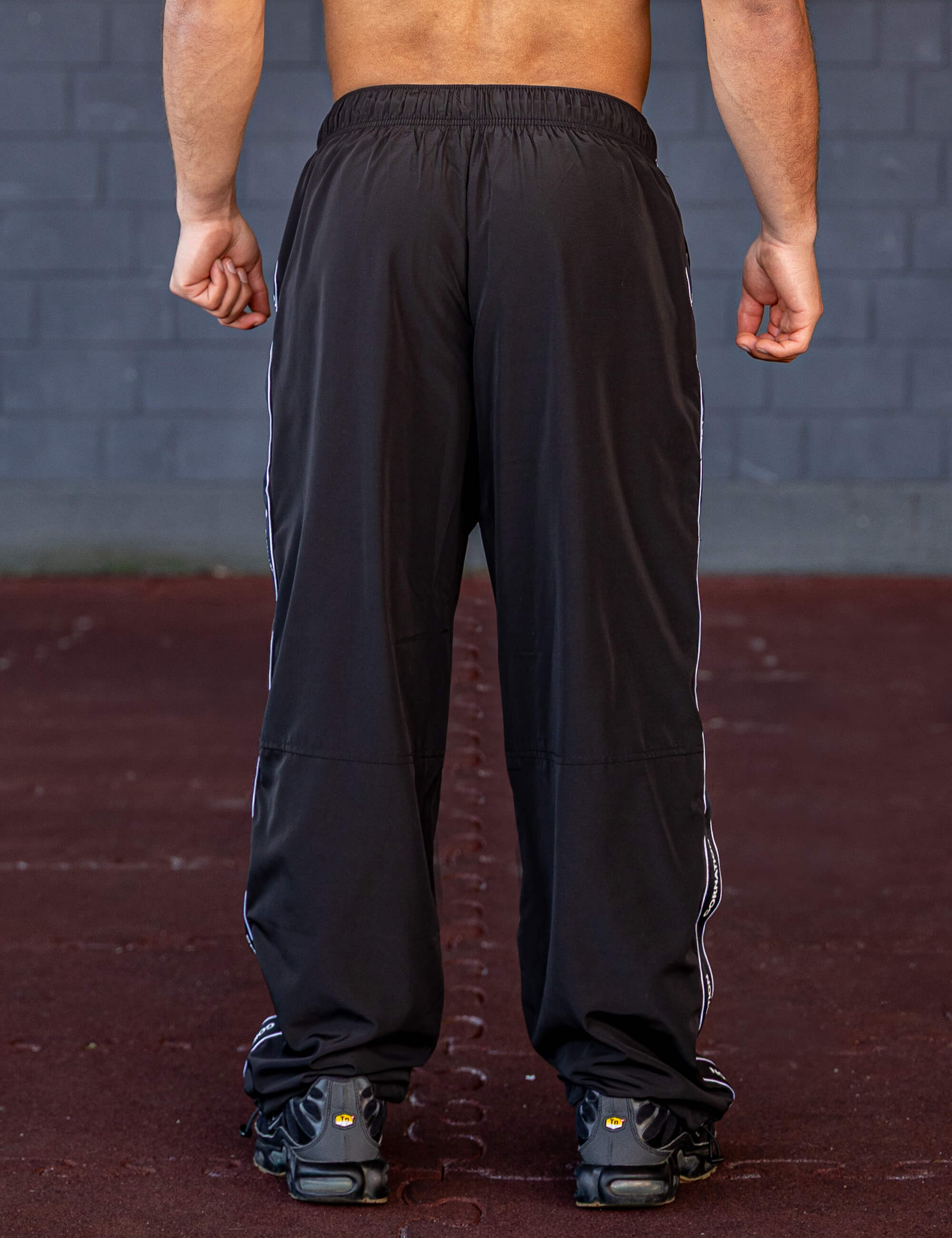 gornation-tracksuit-hose-straight-leg-trainingshose image 3