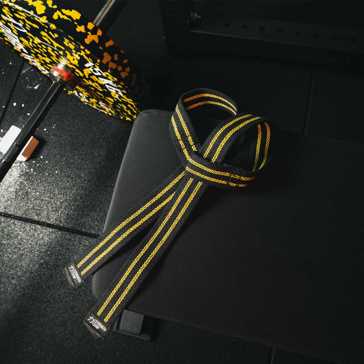 strength-shop-zughilfen-extra-lang-1-paar-baumwoll-straps-schwarz-gelb image 5