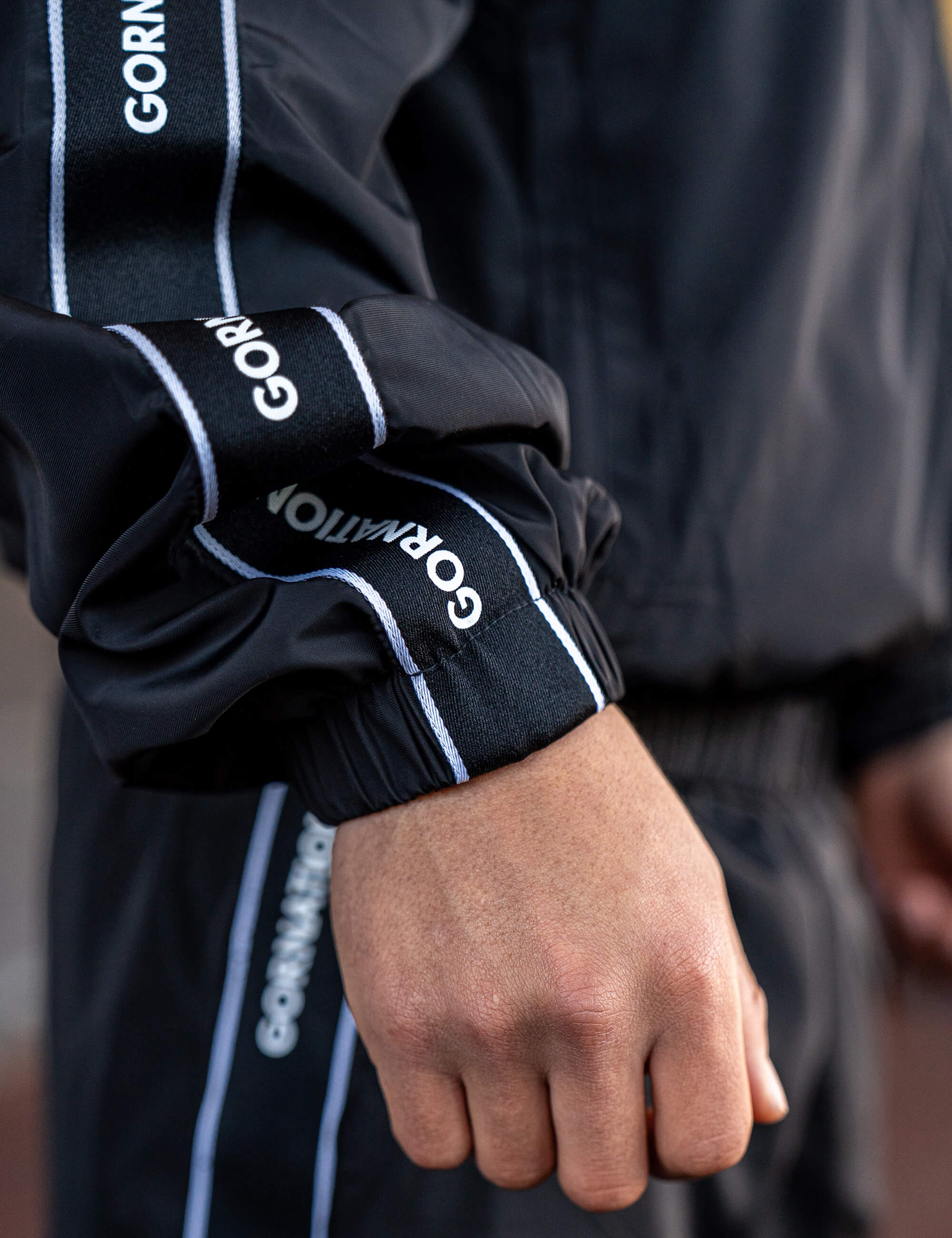 gornation-tracksuit-jacke-streetwear-trainingsjacke-mit-seitenstreifen image 7
