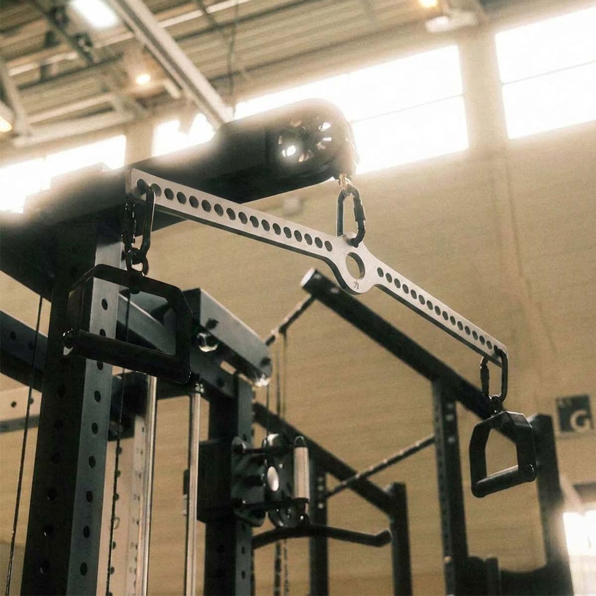 strength-shop-verstellbare-latzugstange-rudergriff-multi-grip-950-mm image 4