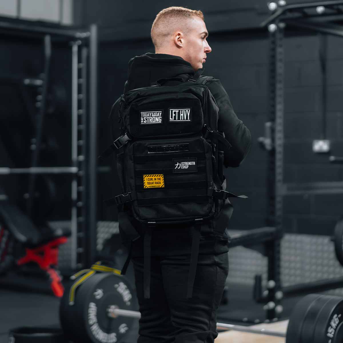 strength-shop-trainingsrucksack-2-0-schwarz-patches image 2