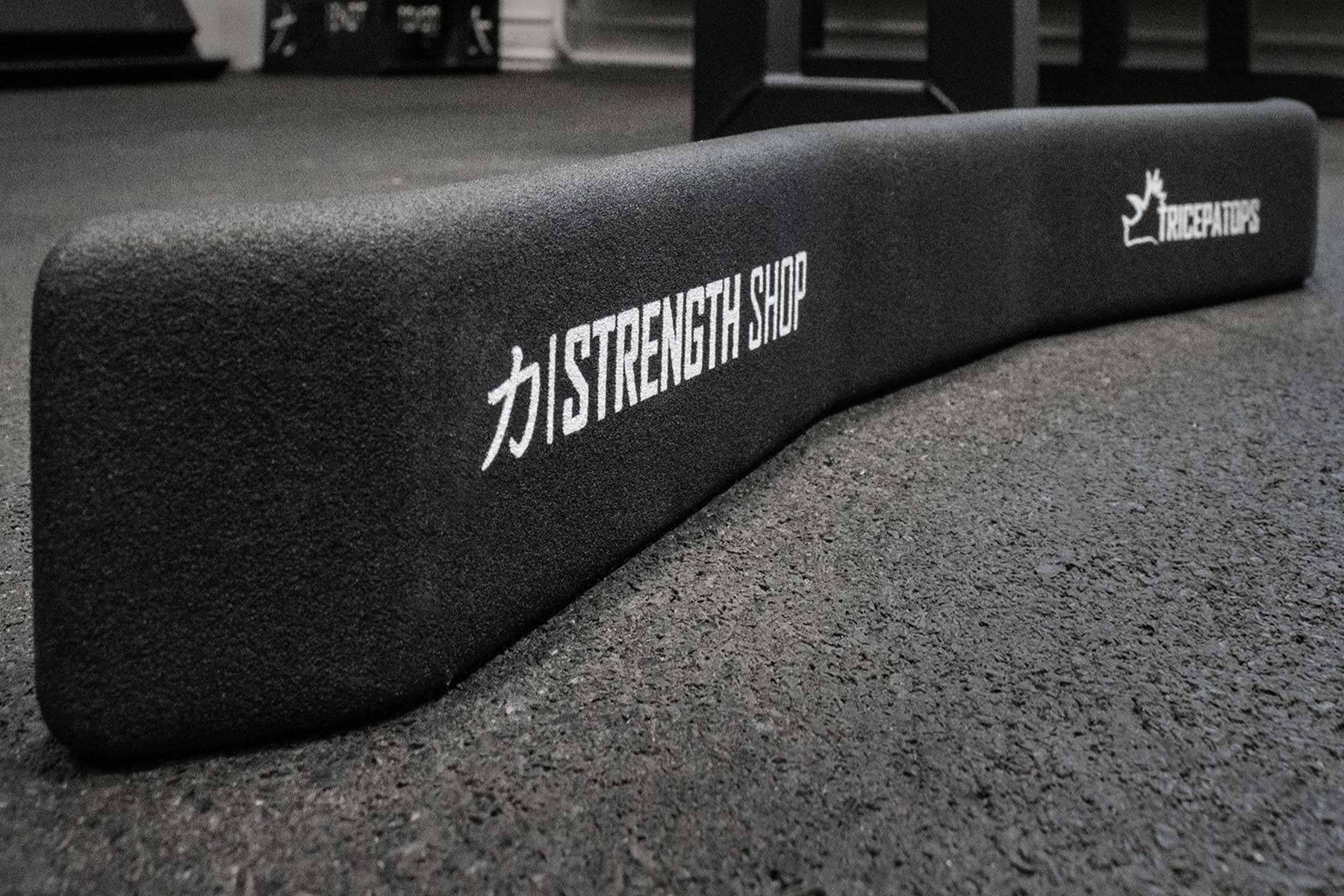 strength-shop-tricepatops-flacher-trizepsgriff-trizepsstange image 8