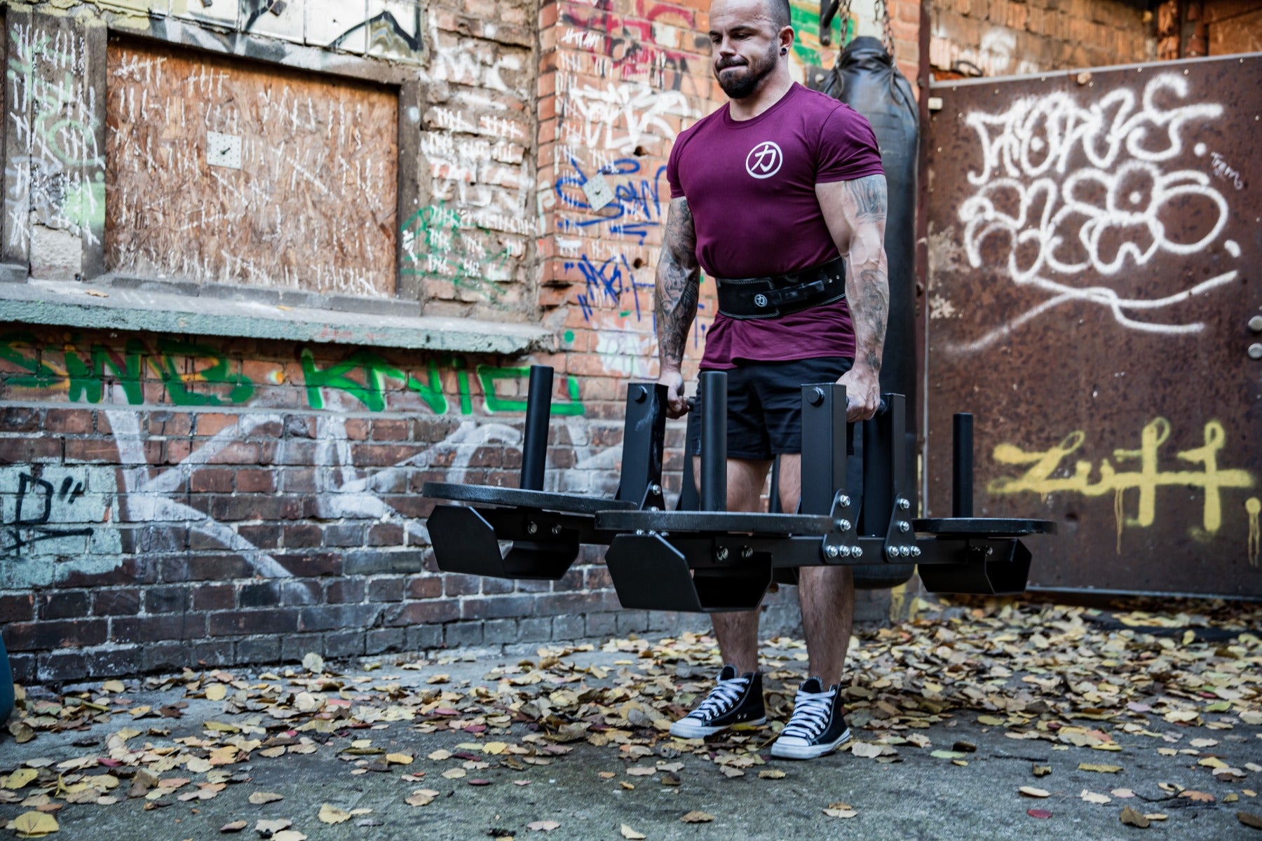 strength-shop-riot-competition-farmers-walk-hantelstangen-strongman-griff-paar image 7