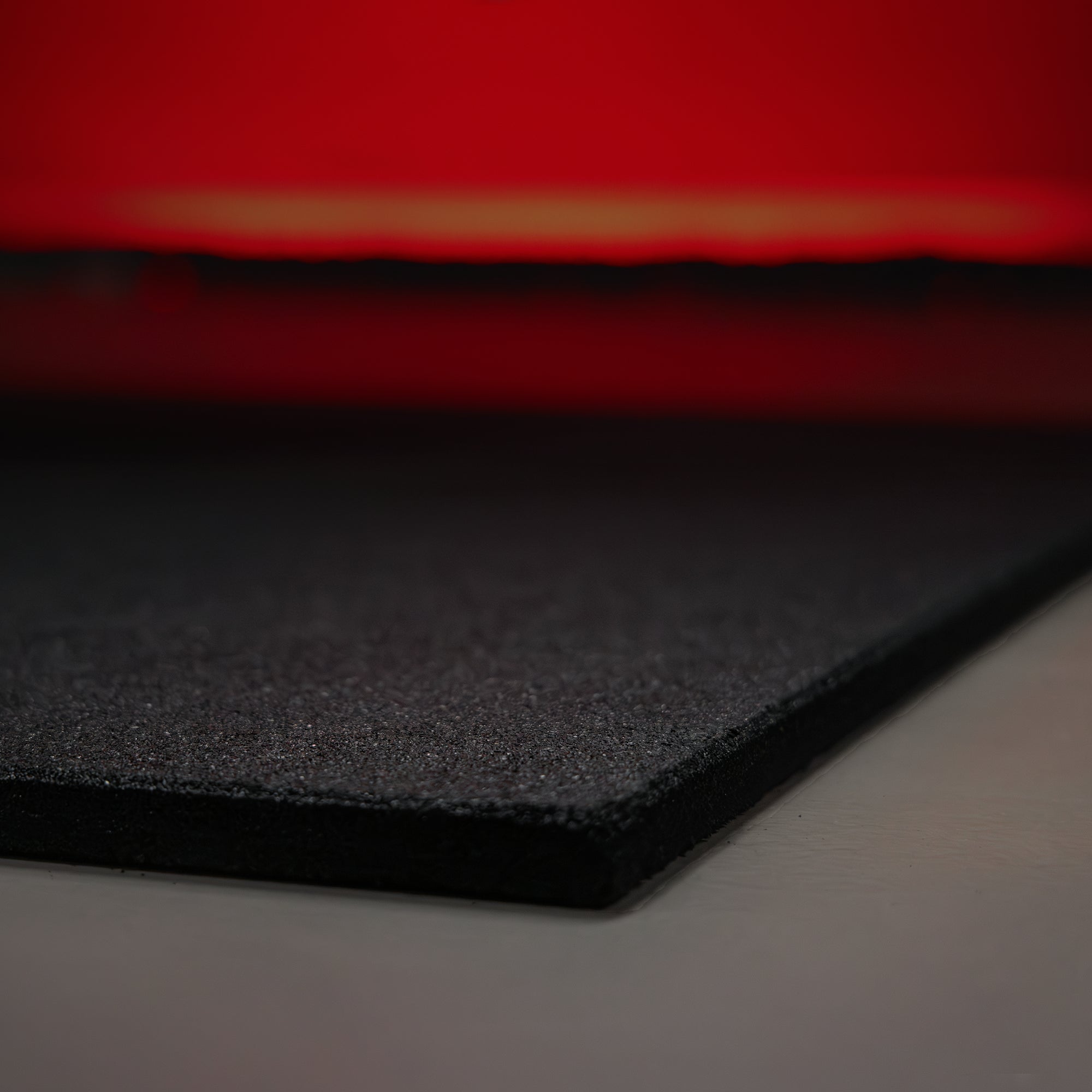 gorilla-sports-bodenschutzmatte-gummi-50x50-100x100-cm-2-cm-schwarz image 2