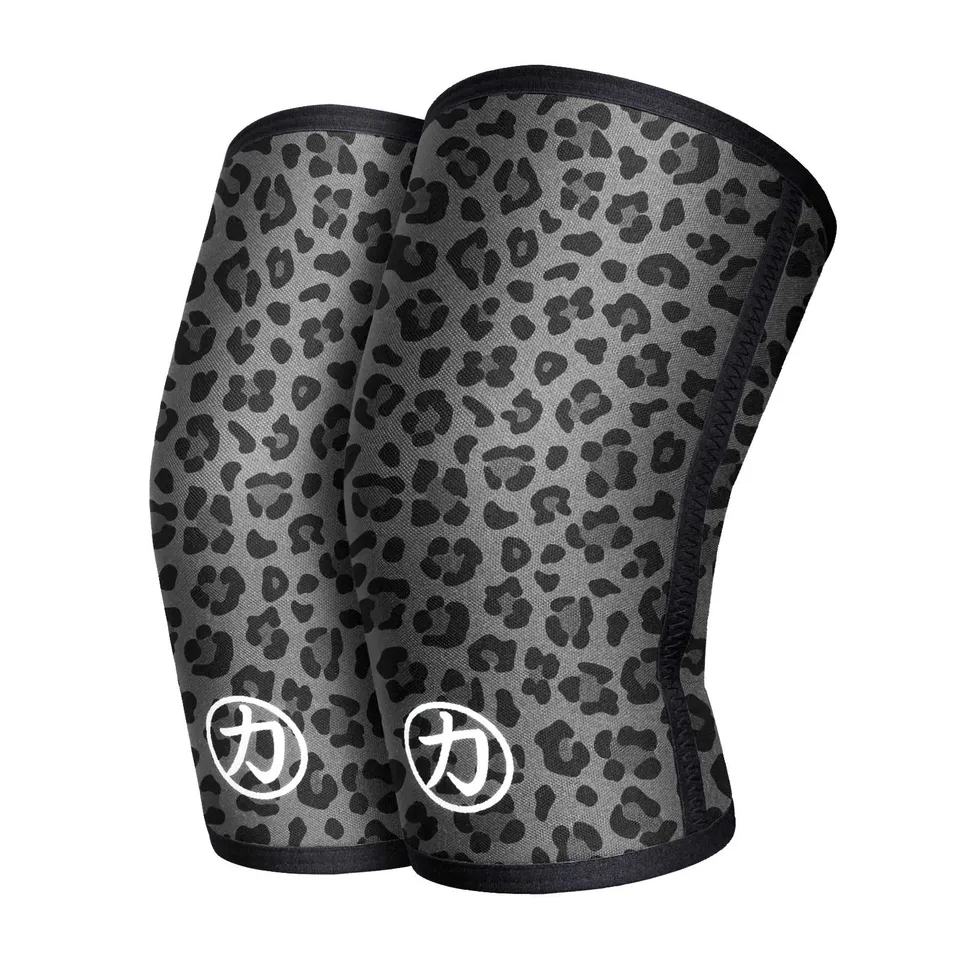strength-shop-7mm-inferno-neoprene-knee-sleeves-dark-leo-ipf-zertifiziert-paar image 1