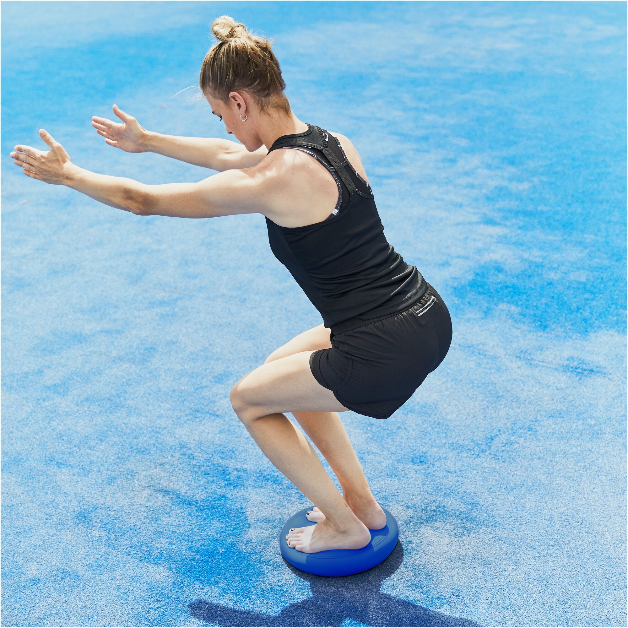 gorilla-sports-balance-kissen-rund-inkl-luftpumpe-ballsitzkissen image 2