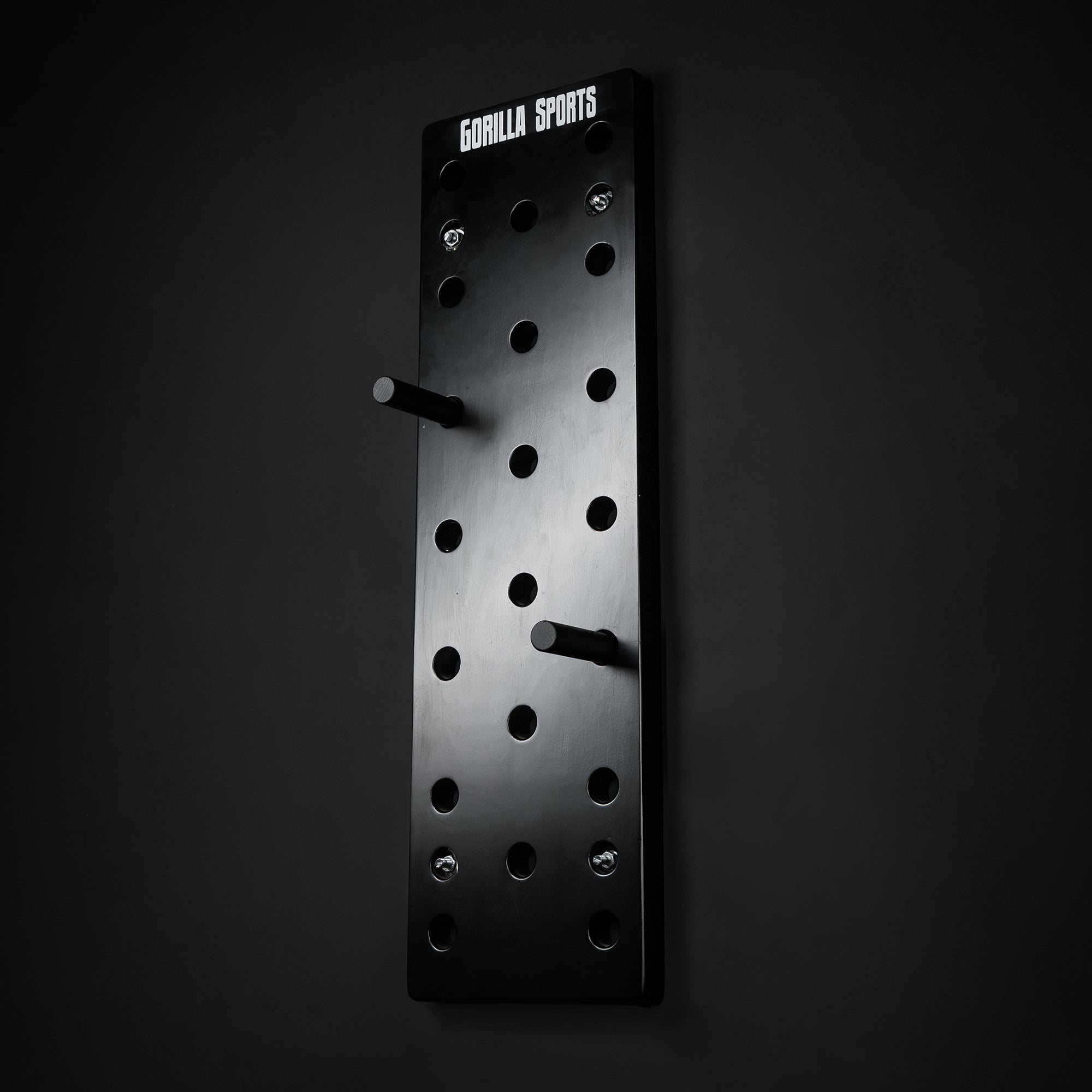 gorilla-sports-pegboard-kletterbrett-schwarz-inkl-kletterstifte image 3
