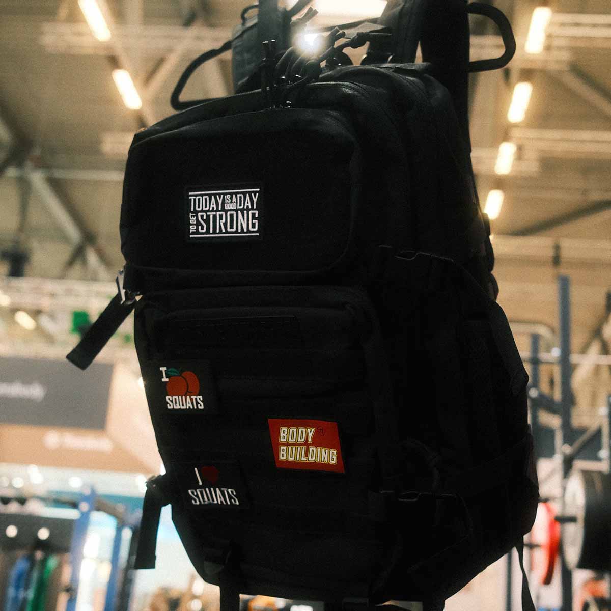 strength-shop-trainingsrucksack-2-0-schwarz-patches image 8