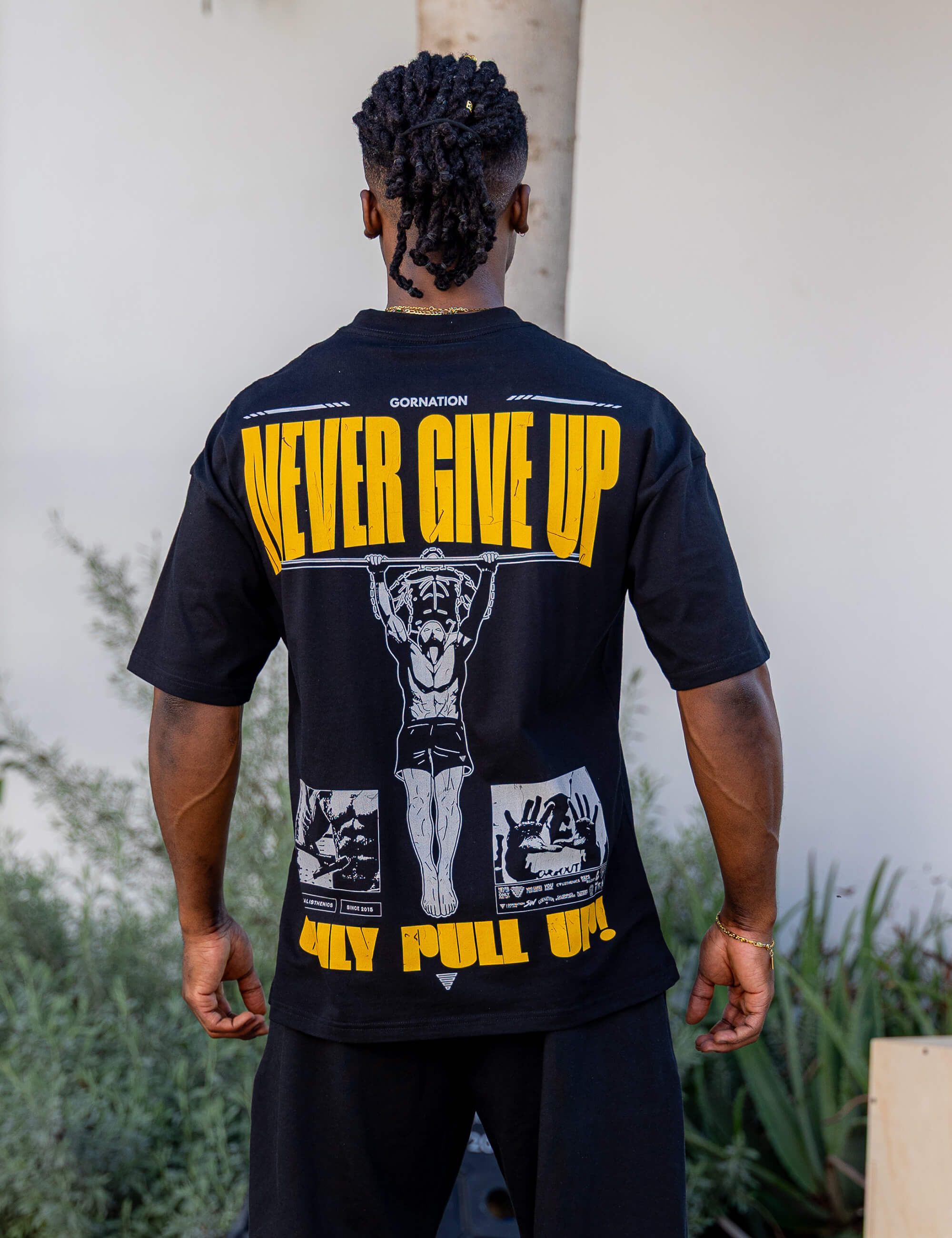 gornation-never-give-up-oversized-t-shirt-limited-edition image 1