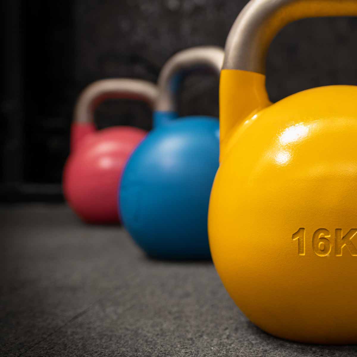 strength-shop-competition-kettlebell-gusseisen-4-36-kg-variante image 7