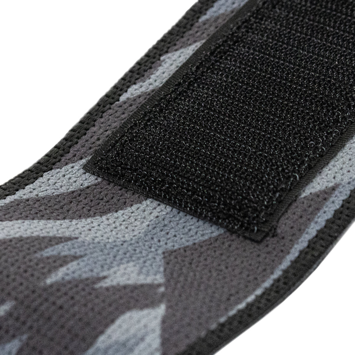 strength-shop-handgelenkbandagen-fest-dark-camo-ipf-bvdk-standard image 2