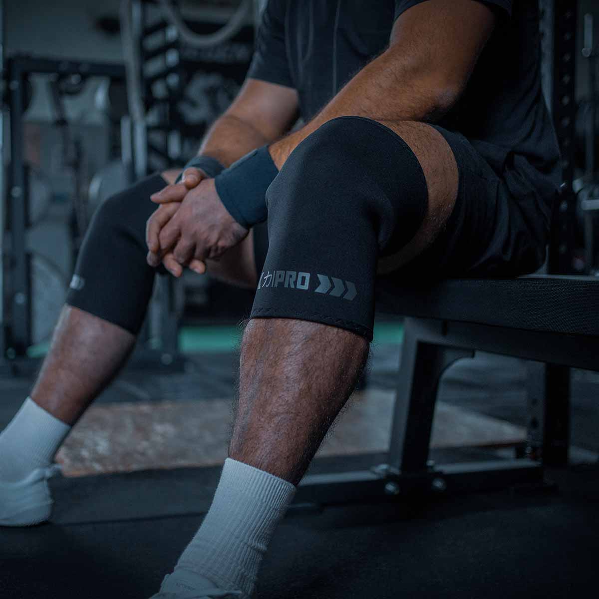 strength-shop-7mm-inferno-pro-knee-sleeves-stealth-extra-stiff-ipf-approved image 3