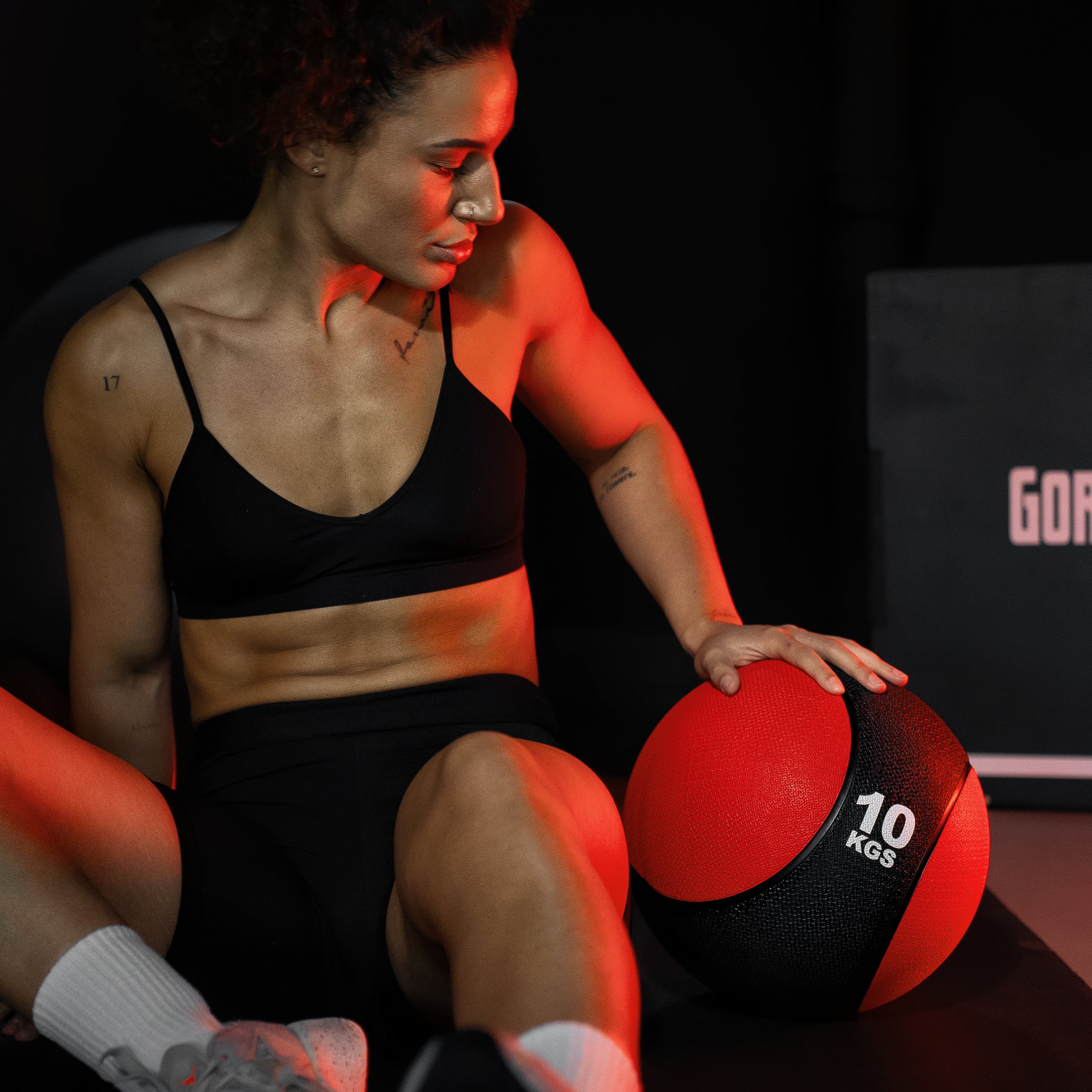 gorilla-sports-medizinball-aus-gummi-1-10-kg image 2