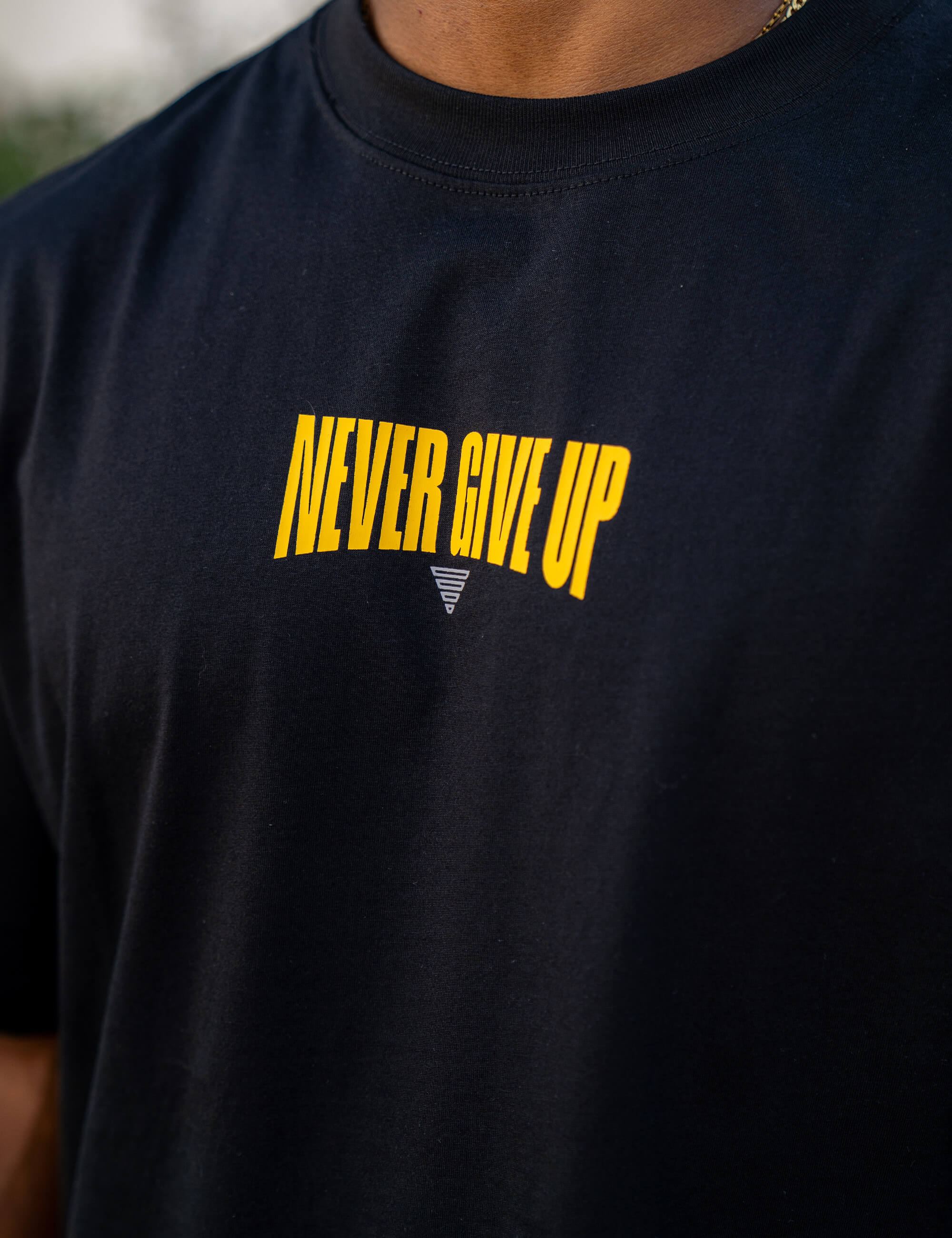 gornation-never-give-up-oversized-t-shirt-limited-edition image 7
