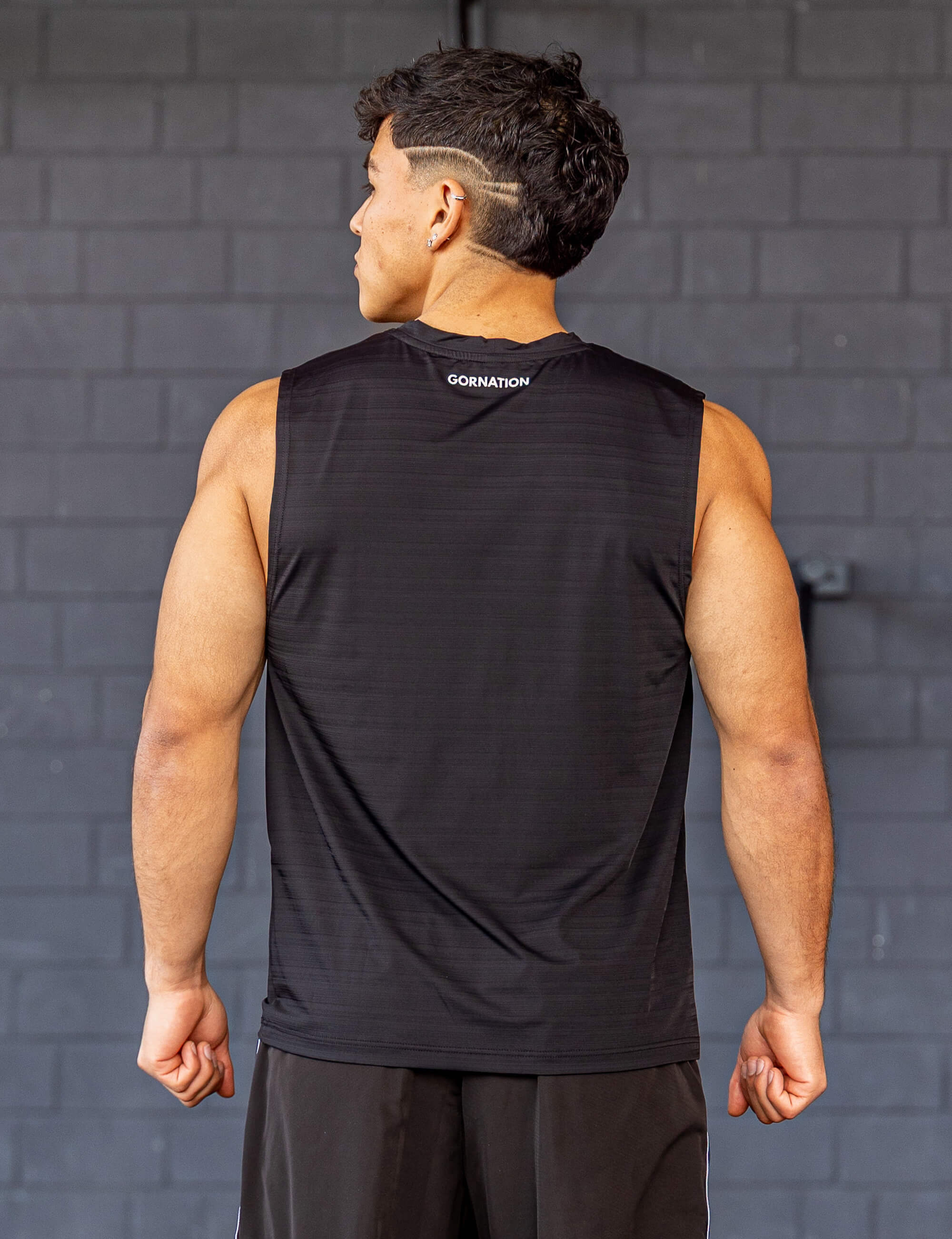 gornation-active-tank-top-figurbetontes-performance-tank-f-r-m-nner image 5